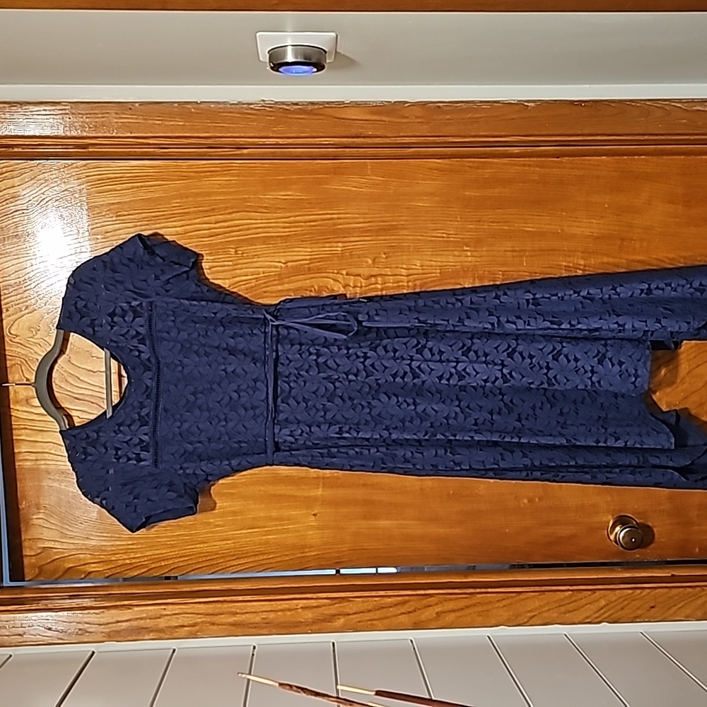 Jessica Simpson medium maternity dress